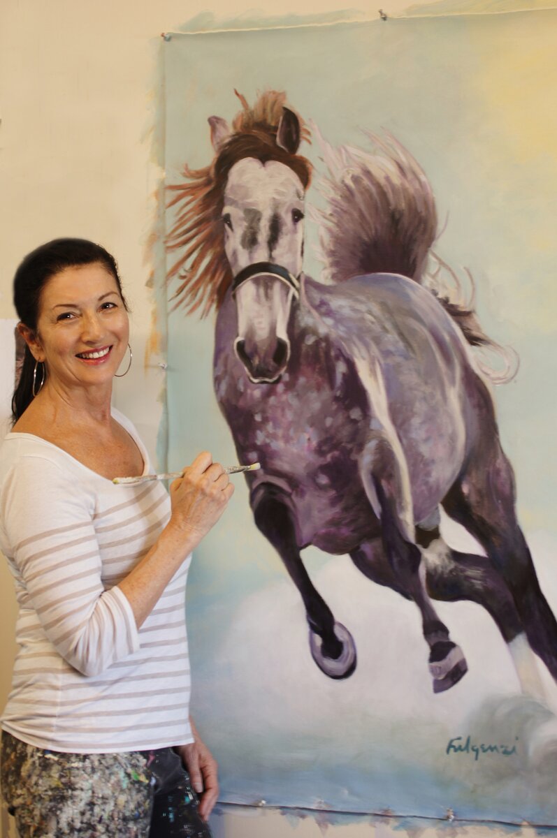Maureen Fulgenzi painting a horse portrait