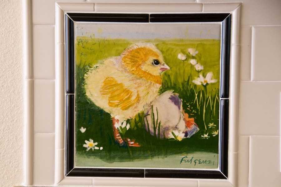 Realistic Baby chick hand-painted tile by Maureen Fulgenzi, kitchen backsplash install — Yellow & white palette, Palm Beach, FL