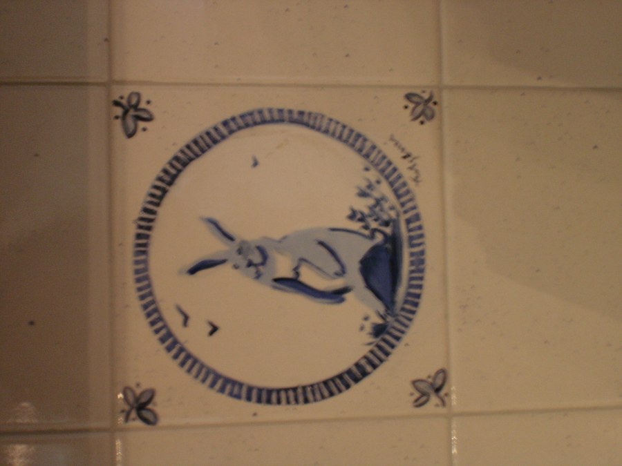 Chinoiserie Salem House hand-painted tile by Maureen Fulgenzi, additional detail/installation view 14 — Blue & white palette, Palm Beach, FL